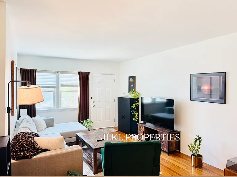 3092 Meade Ave — Photo 14