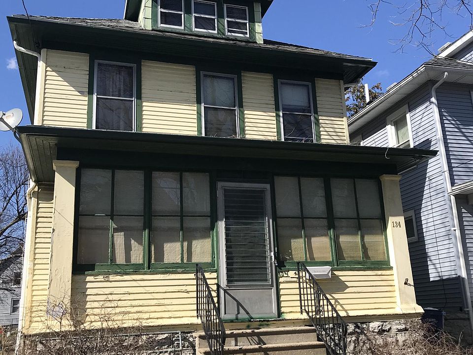 1st image of 134 Victoria Ave