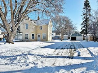 715 7th Ave S, Hopkins, MN 55343