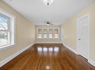 6931 26th St #1F, Berwyn, IL 60402