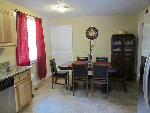 4th image of 6625 Scenic Dr