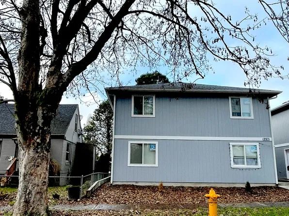 257 20th Ave, Longview, WA 98632