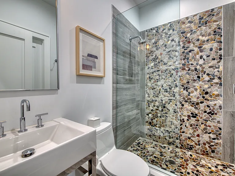 54 Chester Ave — Photo 6