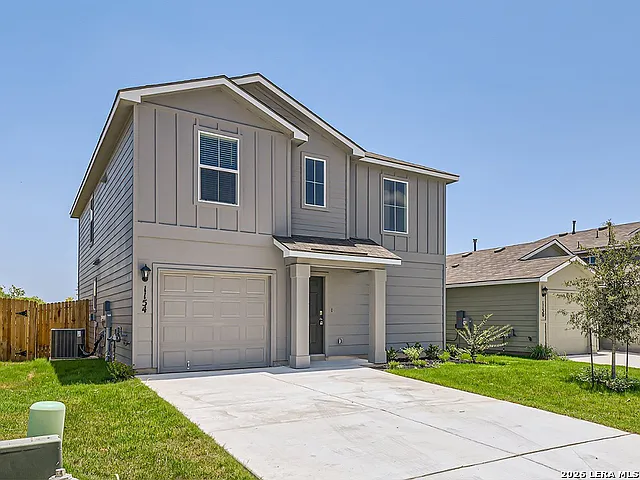 4 bed, 2.5 bath, 2350 sqft, $1,850 — Photo 2