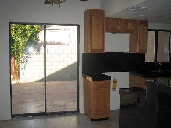 5th image of 30885 Susan Dr