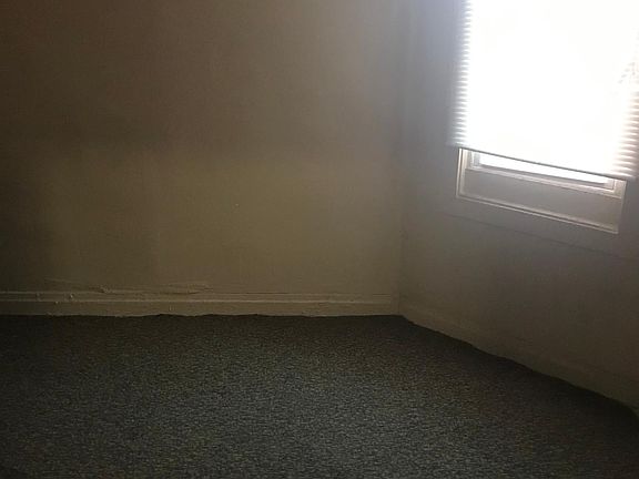 3rd image of 4851 McCook Ave #2