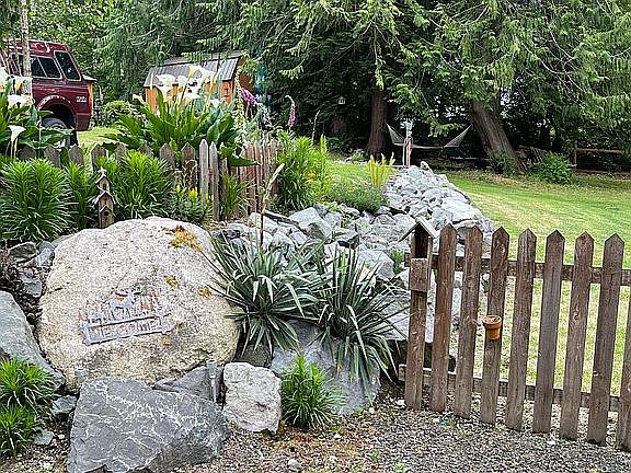 5th image of 10207 128th Ave NW