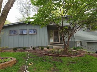 9206 Ruggles St, Omaha, NE 68134