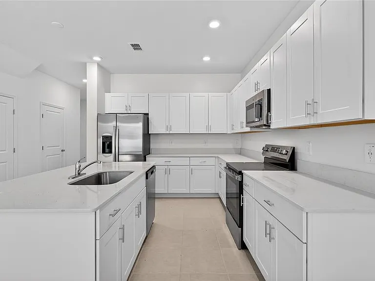 3346 Lapis Lake Dr — Photo 6
