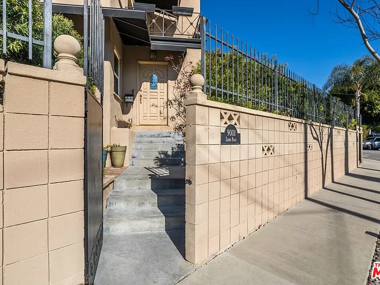 9001 Lloyd Pl — Photo 3