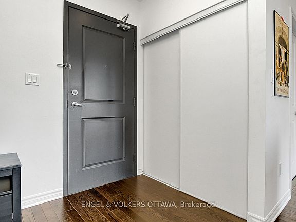 2nd image of 429 Kent St #428