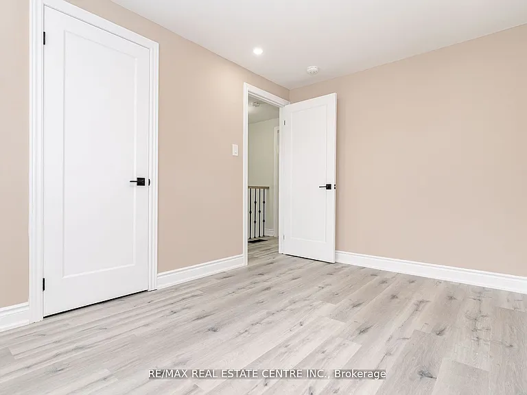 35 Feltre Ave — Photo 11