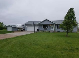225 Blue Mill Rd, Kearney, NE 68847