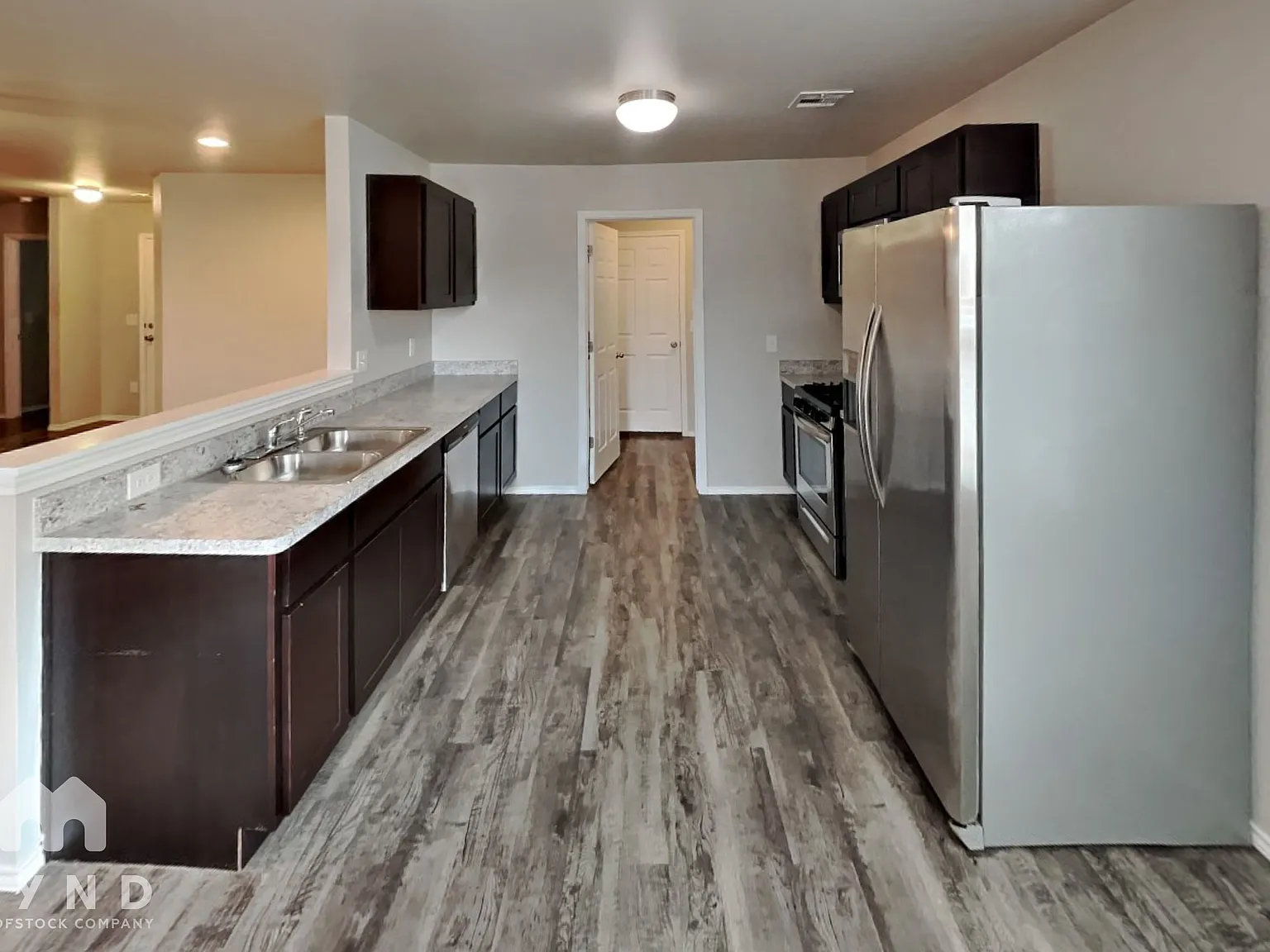3 bed, 2.0 bath, 1125 sqft, $1,525 — Photo 4
