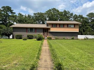 1700 Azure Dr, Dothan, AL 36303