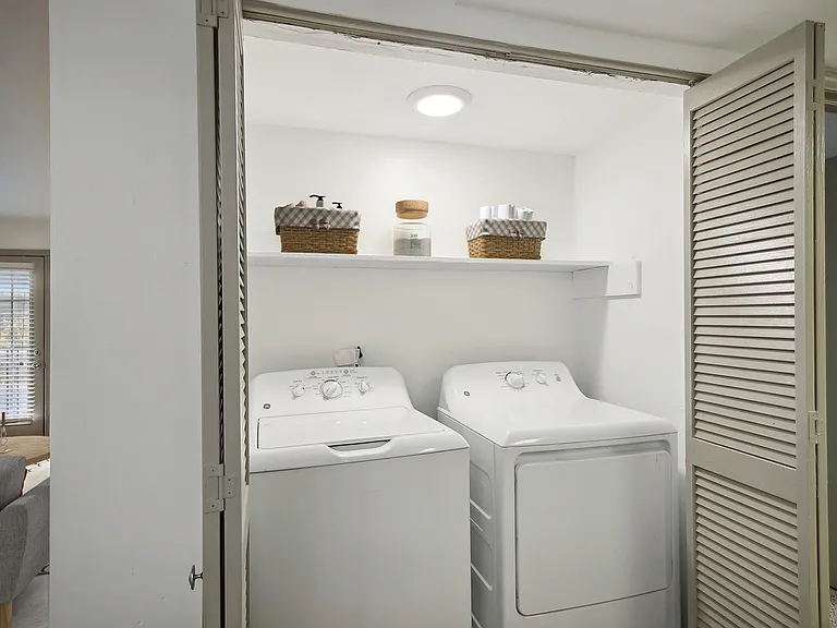 Westport In-Unit Laundry Westport In-Unit Laundry