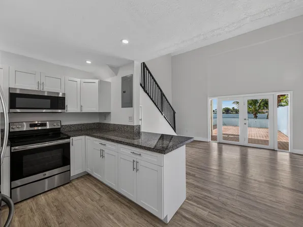 1819 W 68th Street, Hialeah, FL 33014