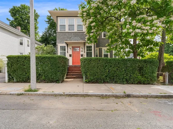 328 Beech St #2, Roslindale, MA 02131