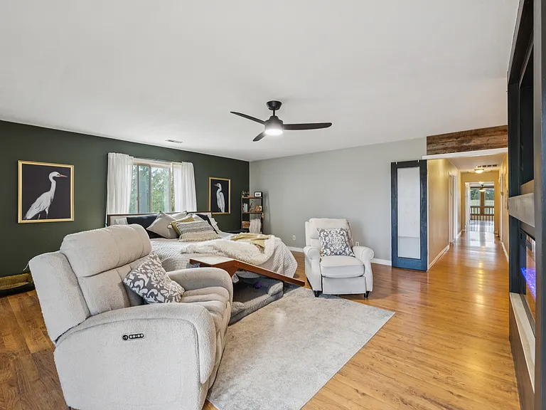 Appaloosa Rd — Photo 18