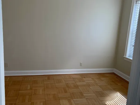 83-44 Lefferts Boulevard image 10 of 12