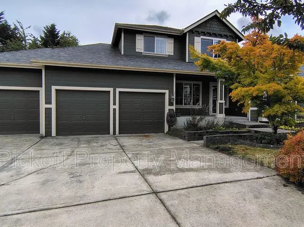 2037 NE Gustaf St, Poulsbo, WA 98370