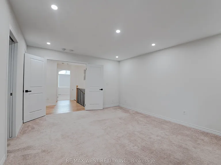1525 Prentice Rd — Photo 28