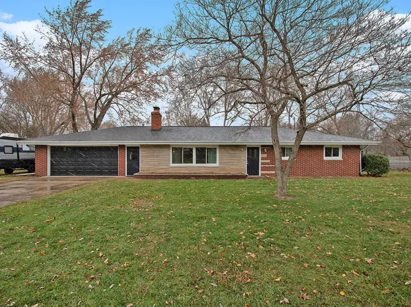 333 Rainbow Dr, Saint Joseph, MI 49085