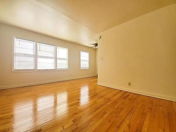 2nd image of 3822 W Oklahoma Ave #2