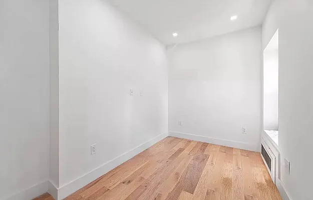 Rented by Corcoran | media 6