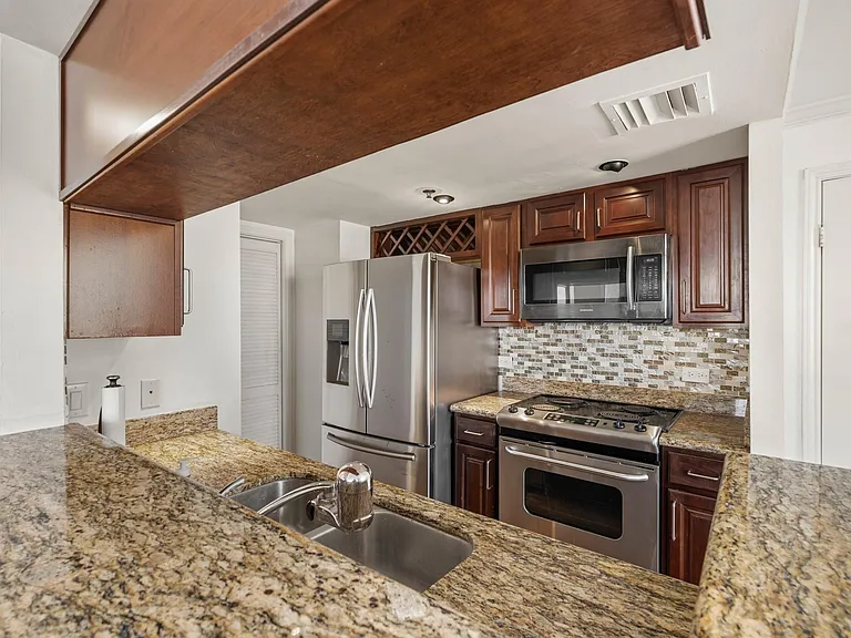 3525 Sage Rd #1204 — Photo 9