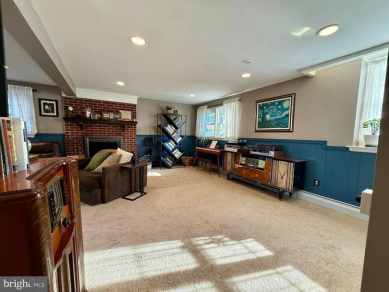 2223 Great Falls St — Photo 34