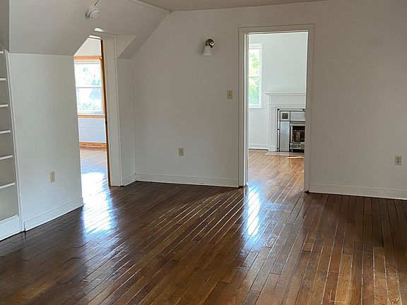 3rd image of 332 W Otterman St APT 4