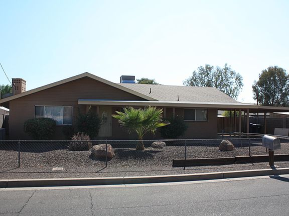 2nd image of 2929 E Eberle Ln