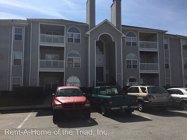 1st image of 5000 Lawndale Dr Unit L