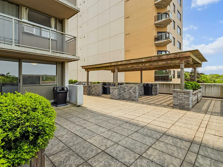 21 King St #1201 — Photo 15