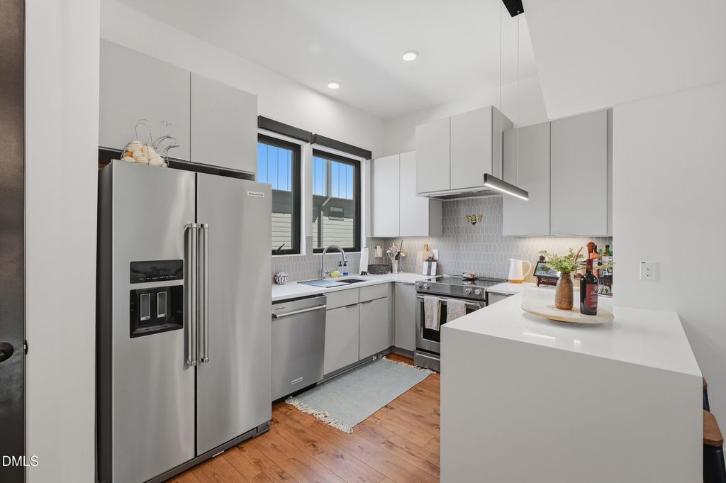 512 Gordon St #607, Durham, NC - View 3