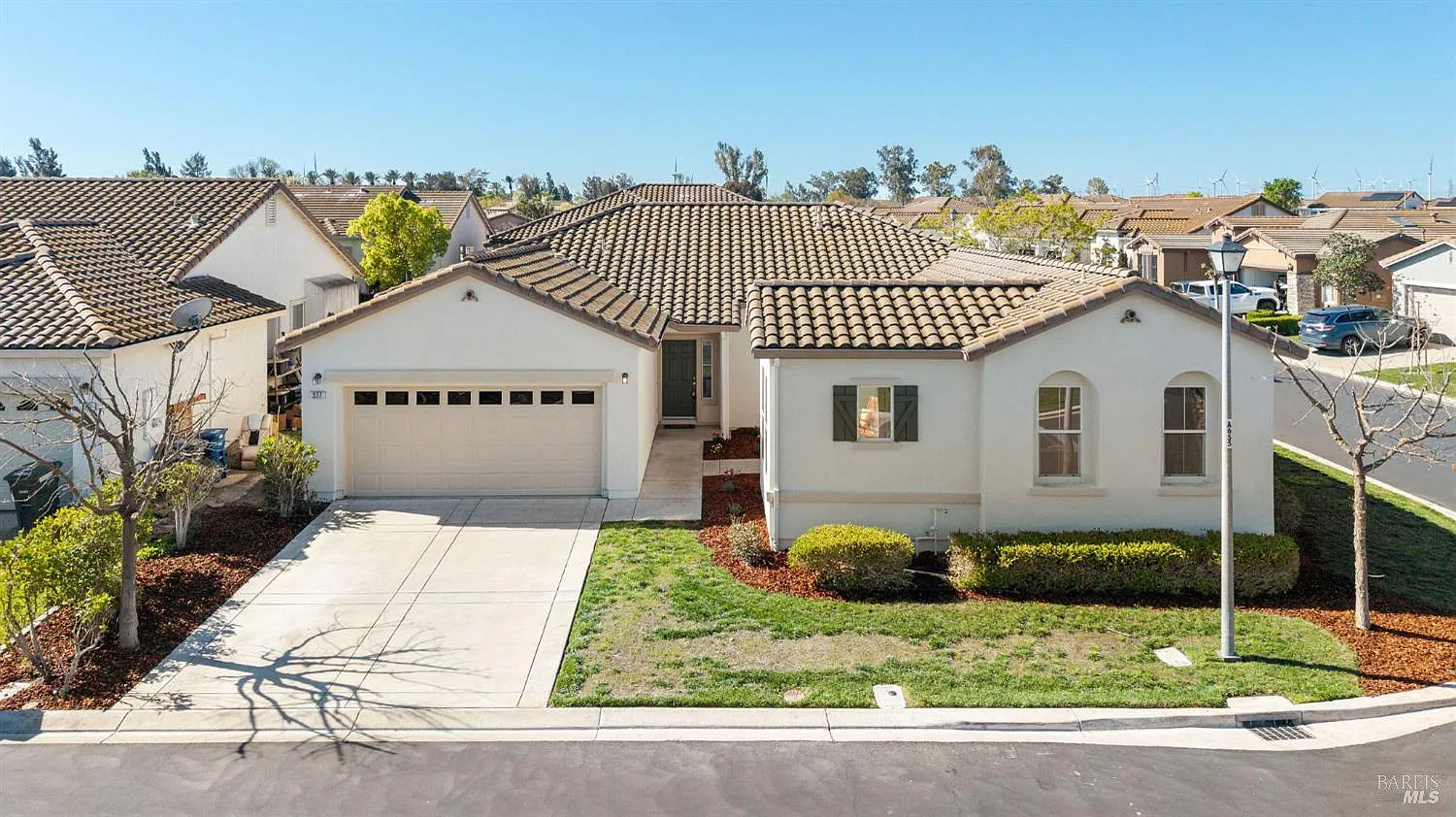 377 Shadow Creek Drive photo 1