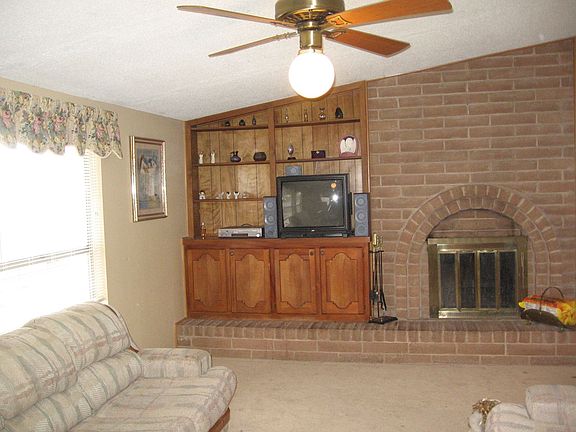 2nd image of 2109 Algodones St NE