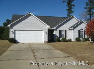 114 Van Buren Dr, Raeford, NC 28376