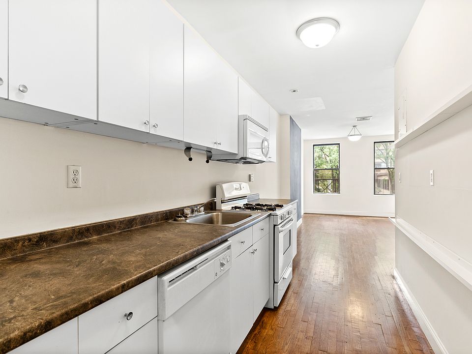 1st image of 1435 2nd Ave APT 2
