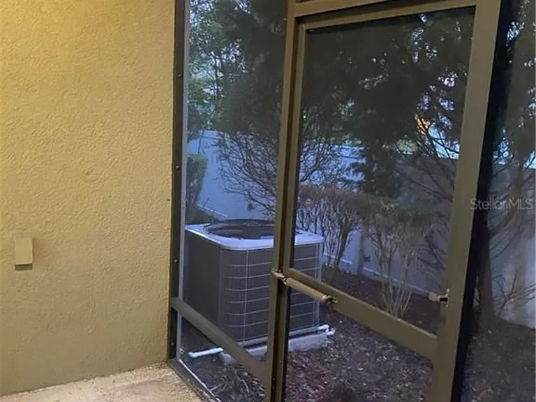 10452 Whittington Ct — Photo 35