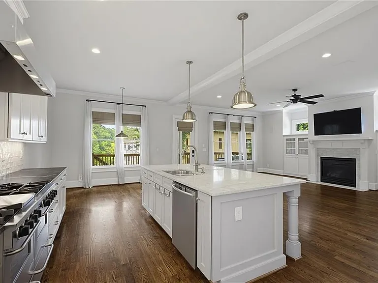 1452 Woodland Hills Dr — Photo 25