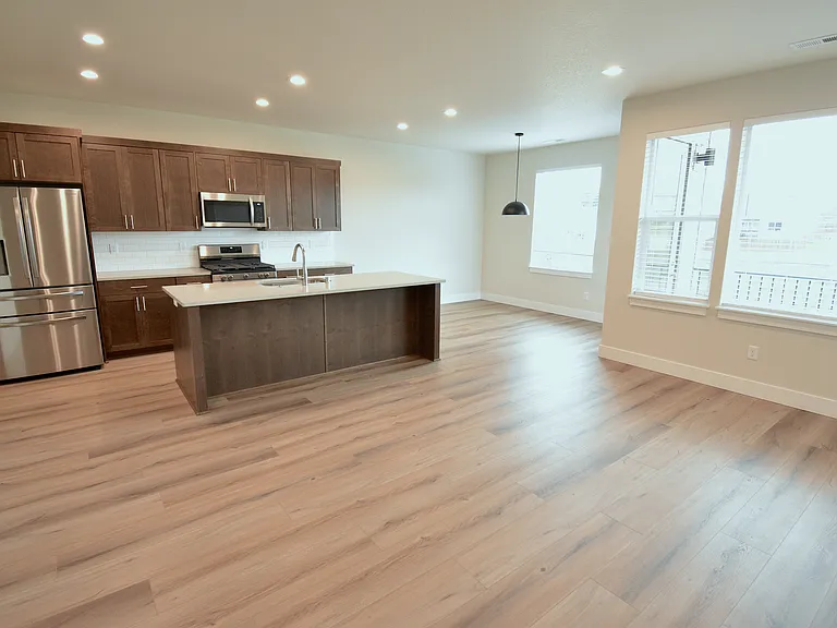 829 NW 175th Way — Photo 4
