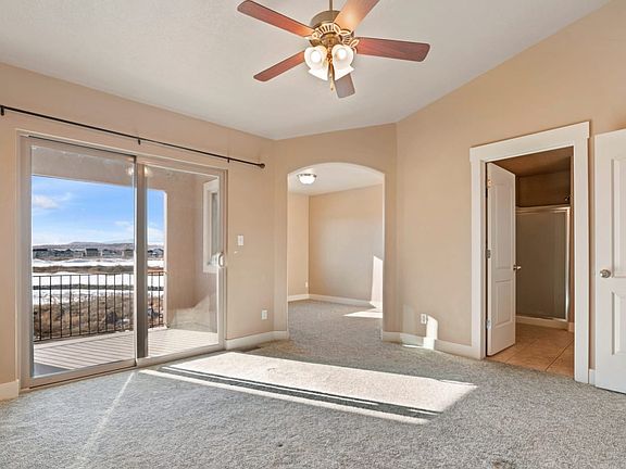 4th image of 2658 N Cypress Way