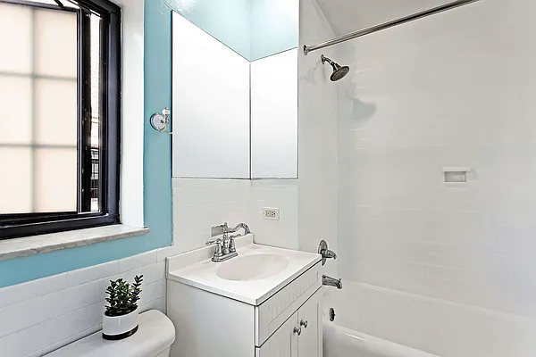 Sold by Compass | media 5