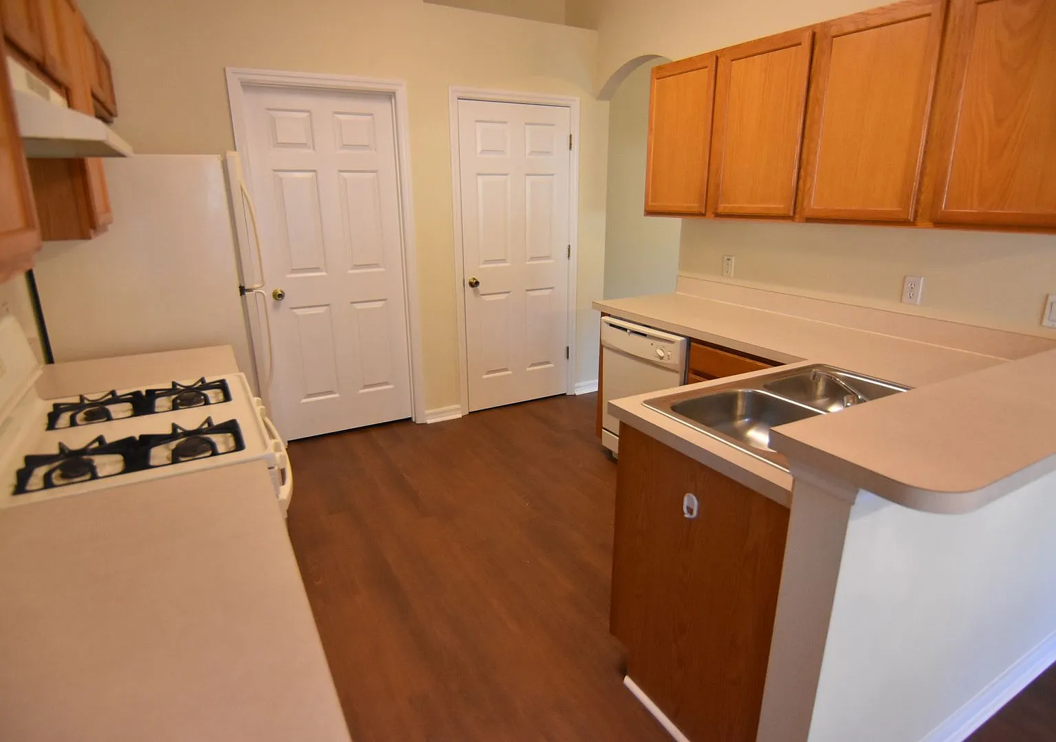 Deltona....Saxon Ridge..Community Pool! Available October 1st! — Photo 3