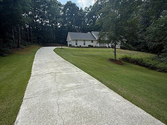 5th image of 4402 Nub Garland Rd