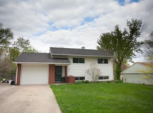 3442 N Stoneycrest Rd, Bloomington, IN 47404