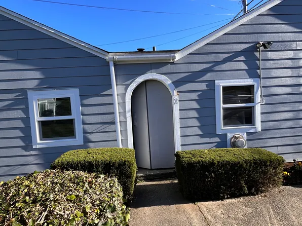 1360 S Downing St APT 2, Seaside, OR 97138