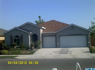 3827 E Harter Ct SE, Visalia, CA